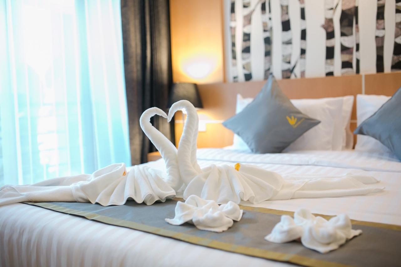 Baitong Hotel Tachileik Buitenkant foto