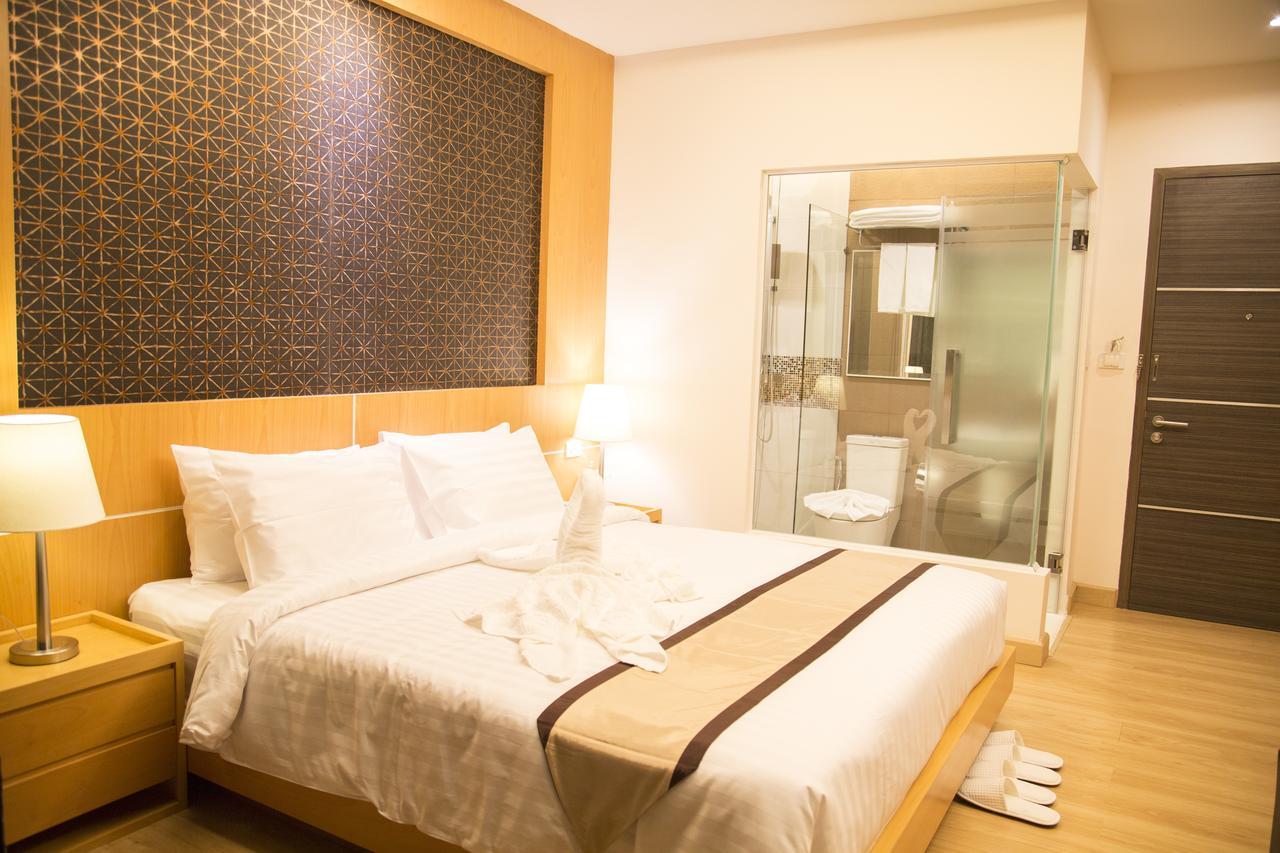 Baitong Hotel Tachileik Buitenkant foto